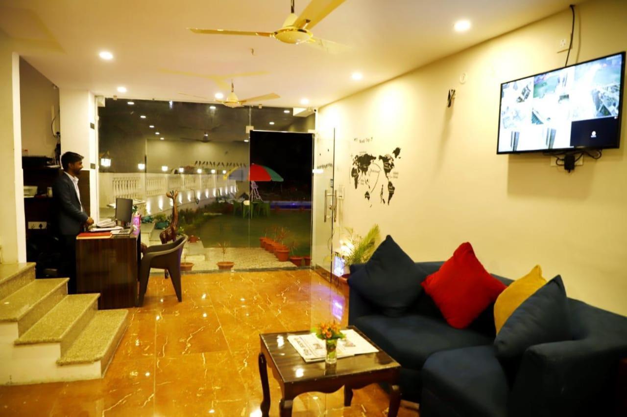 Rishikesh Grand Hotel Luaran gambar