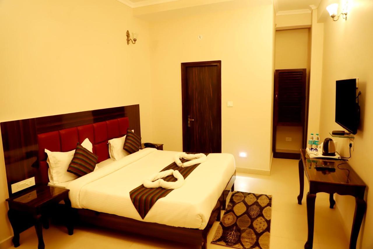 Rishikesh Grand Hotel Luaran gambar