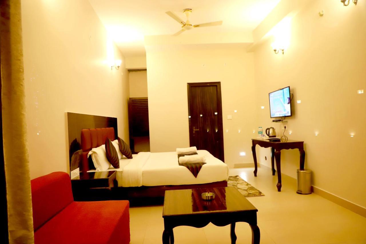 Rishikesh Grand Hotel Luaran gambar